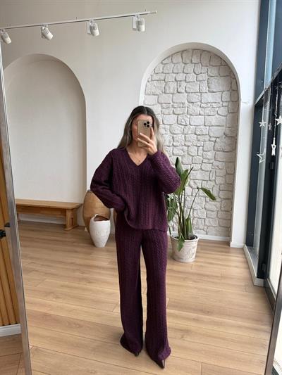 V Yaka Mürdüm Triko Takım