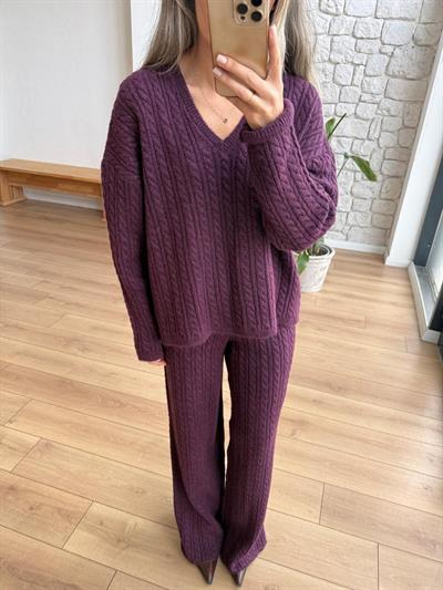 V Yaka Mürdüm Triko Takım