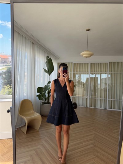 V Yaka Volanlı Denim Elbise