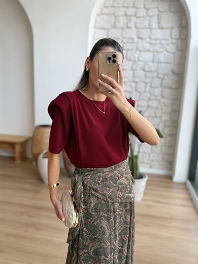 Vatkalı Kısa Kollu Bordo Triko Bluz