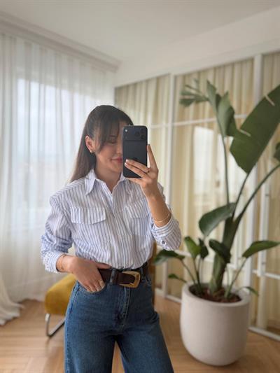 Vatkalı Mavi Çizgili Beyaz Gömlek 