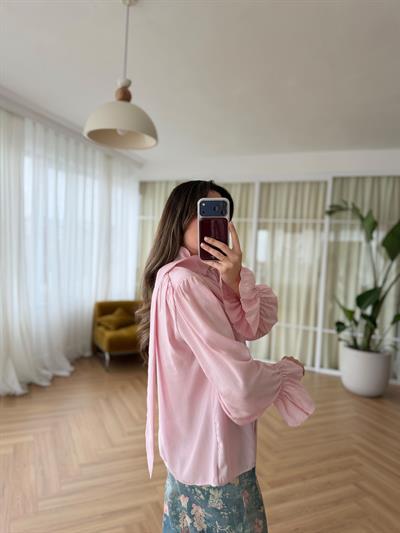 Vatkalı Şal Detaylı Pembe Bluz