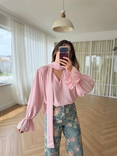 Vatkalı Şal Detaylı Pembe Bluz