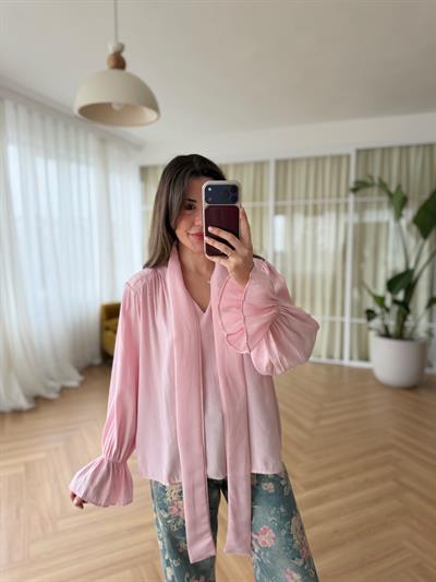 Vatkalı Şal Detaylı Pembe Bluz