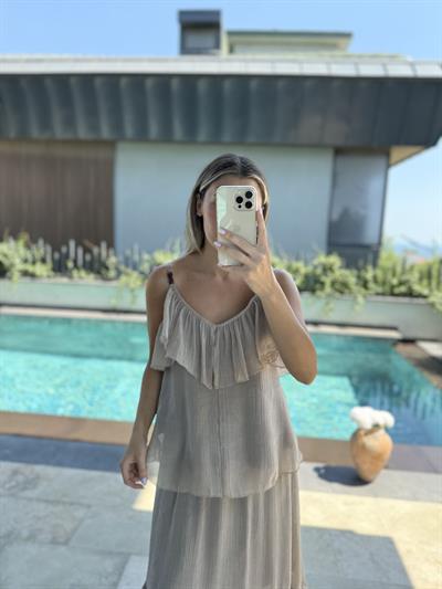 Vizon Askılı Volanlı Bluz ve Etek Takım