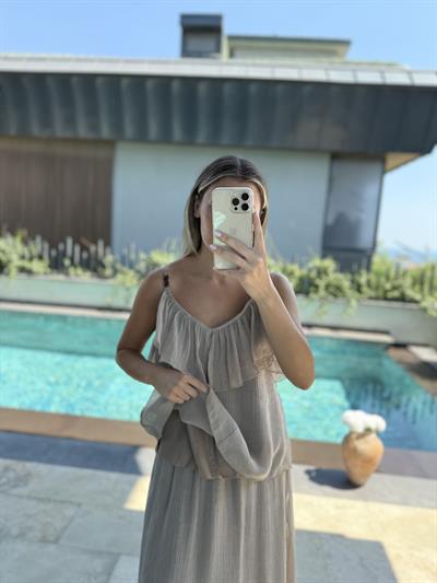 Vizon Askılı Volanlı Bluz ve Etek Takım