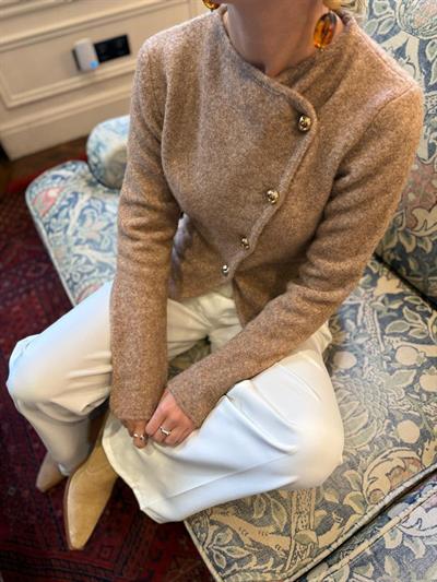 Yaka Detaylı Camel Hırka