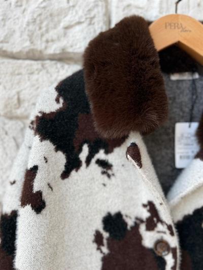 Yakası Kürklü Triko Ceket