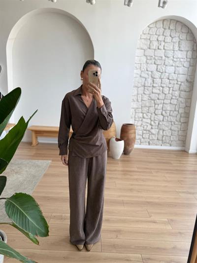 Yandan Çift Kemerli Gömlek - Pantolon Kahverengi Takım