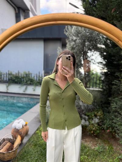Yeşil Ribanalı Triko Hırka