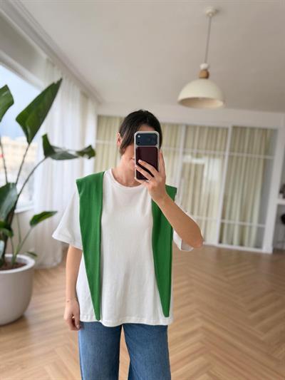 Yeşil Şal Detaylı Tshirt