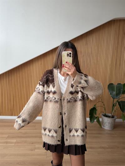 Yumoş Etnik Desen Hırka