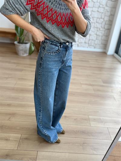 Zımba Detaylı Açık Mavi Jean