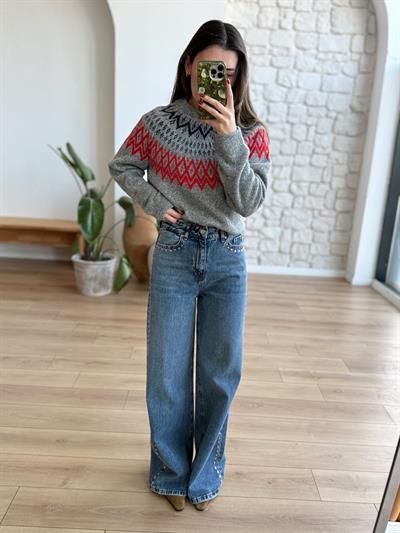 Zımba Detaylı Açık Mavi Jean