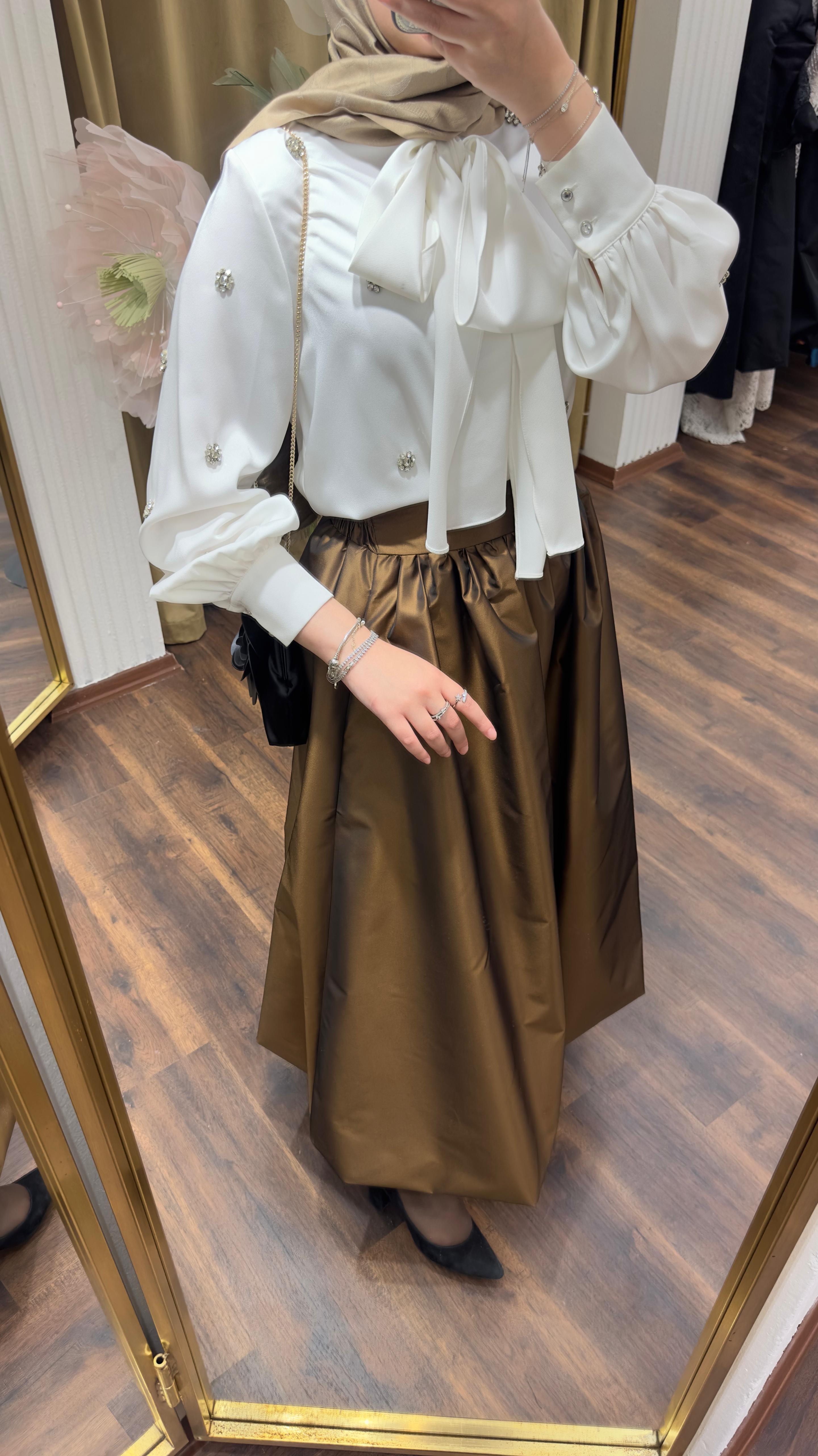 Taş Detaylı İnci Bluz