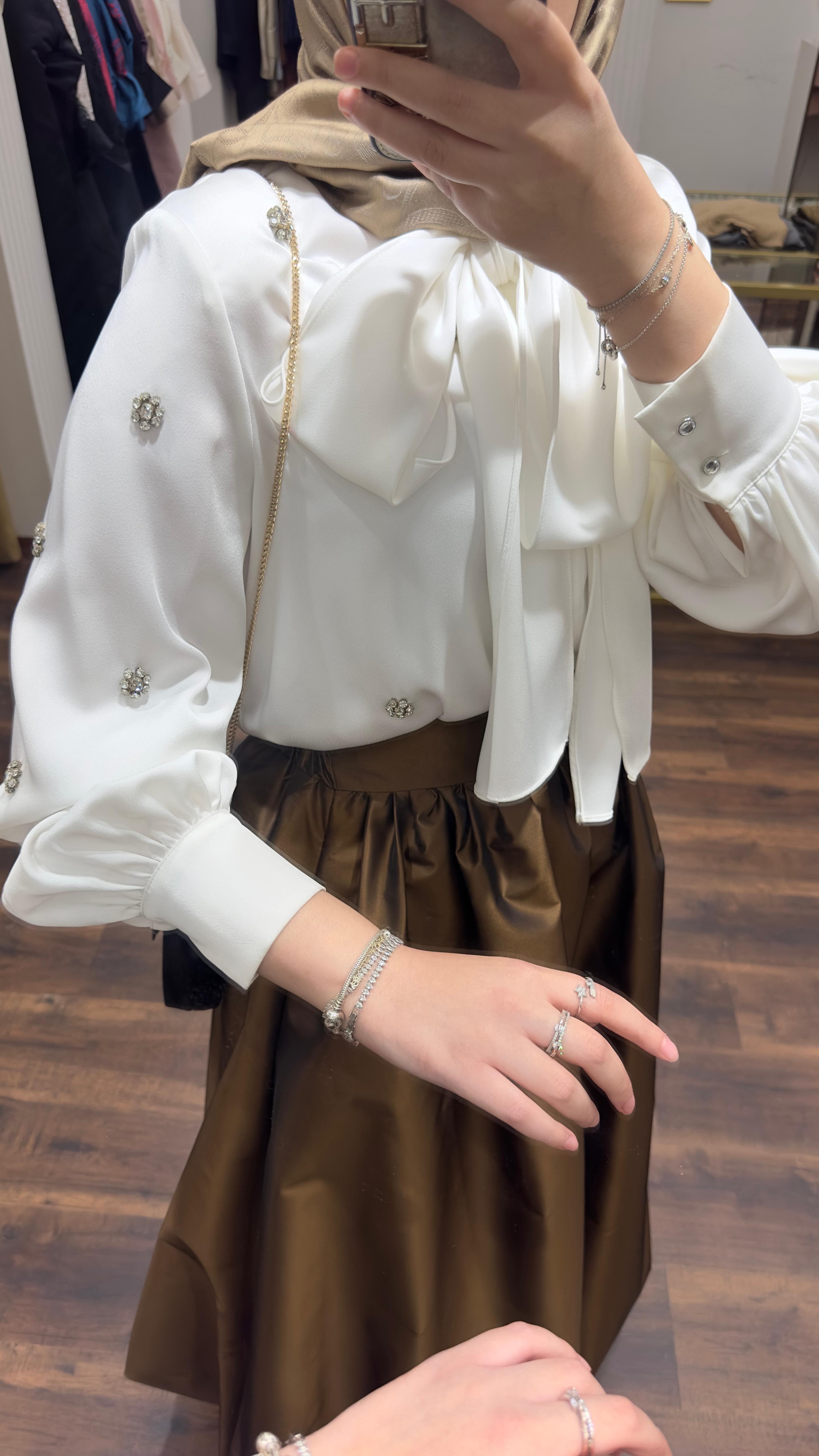 Taş Detaylı İnci Bluz