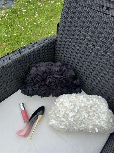 Beyaz Payet Clutch Çanta
