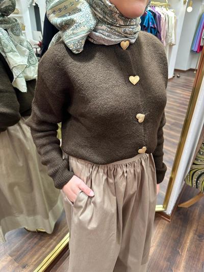 Kahverengi Kalpli Yün Triko