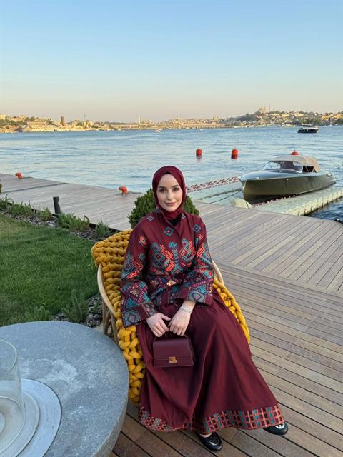 Sahra Takım Vişne