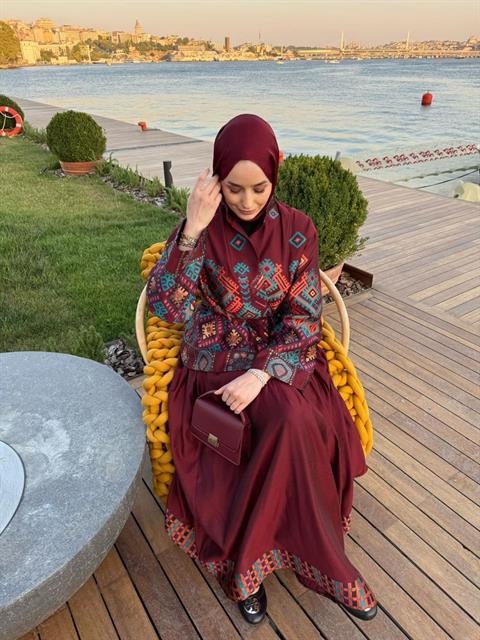 Sahra Takım Vişne