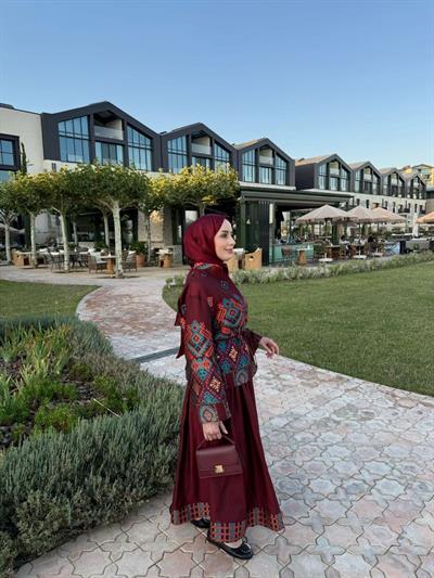 Sahra Takım Vişne