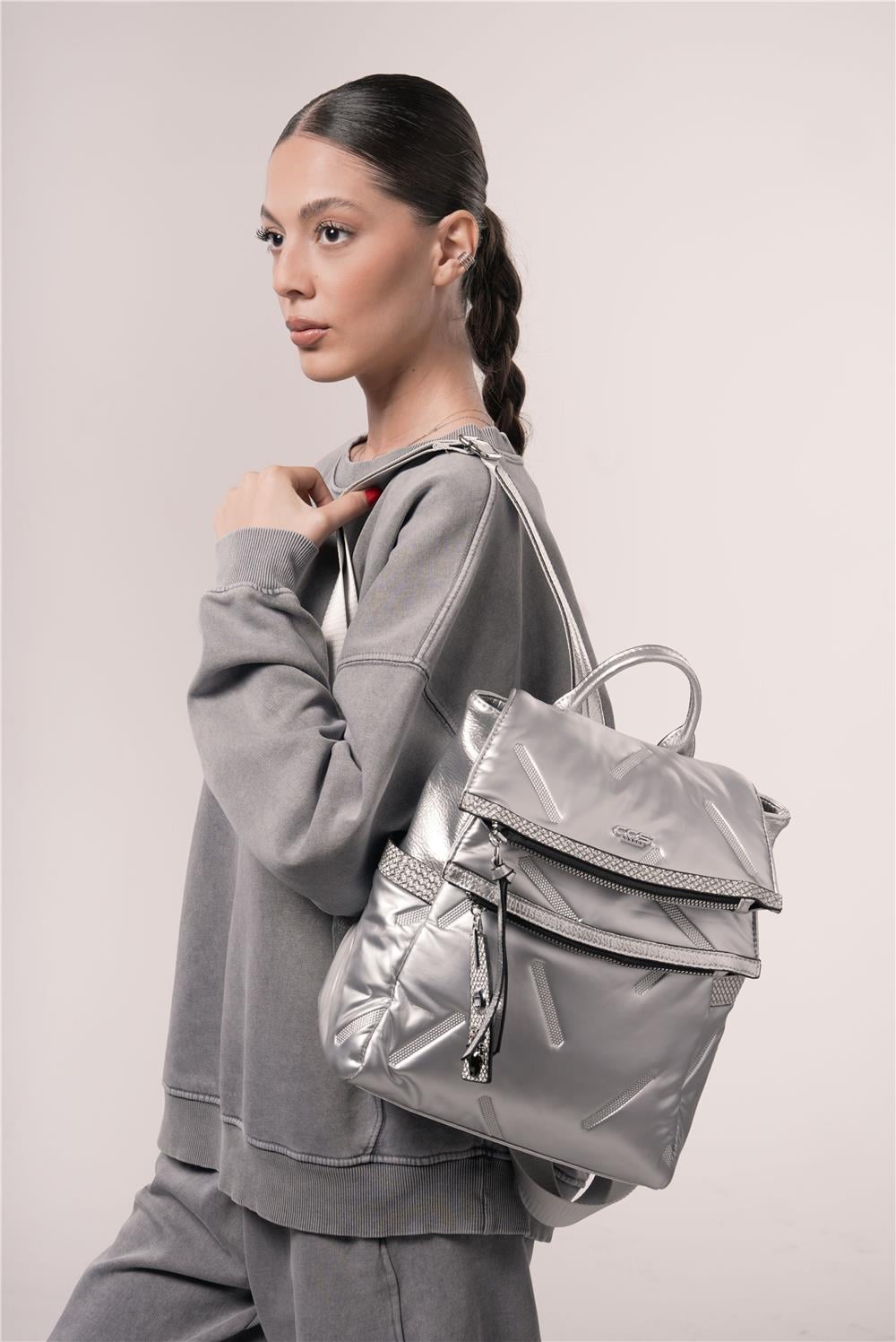 ÇÇS 18057 Kadın Sırt Çantası