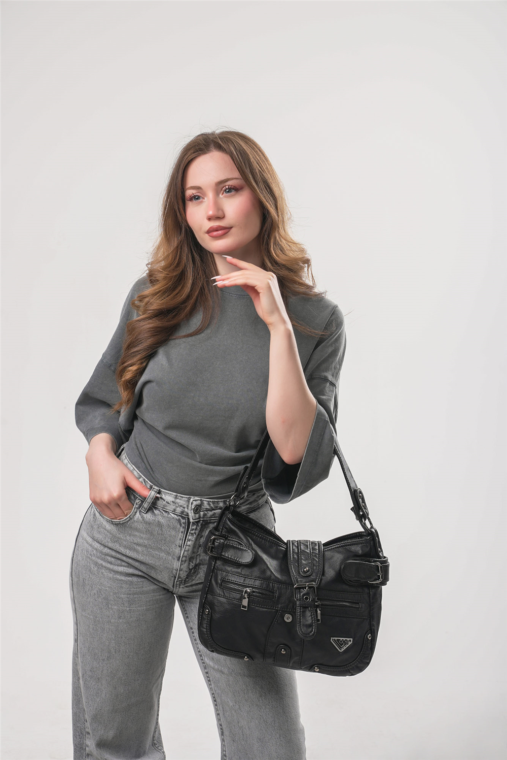 ÇÇS 18128 Kadın Çapraz Askılı Çanta