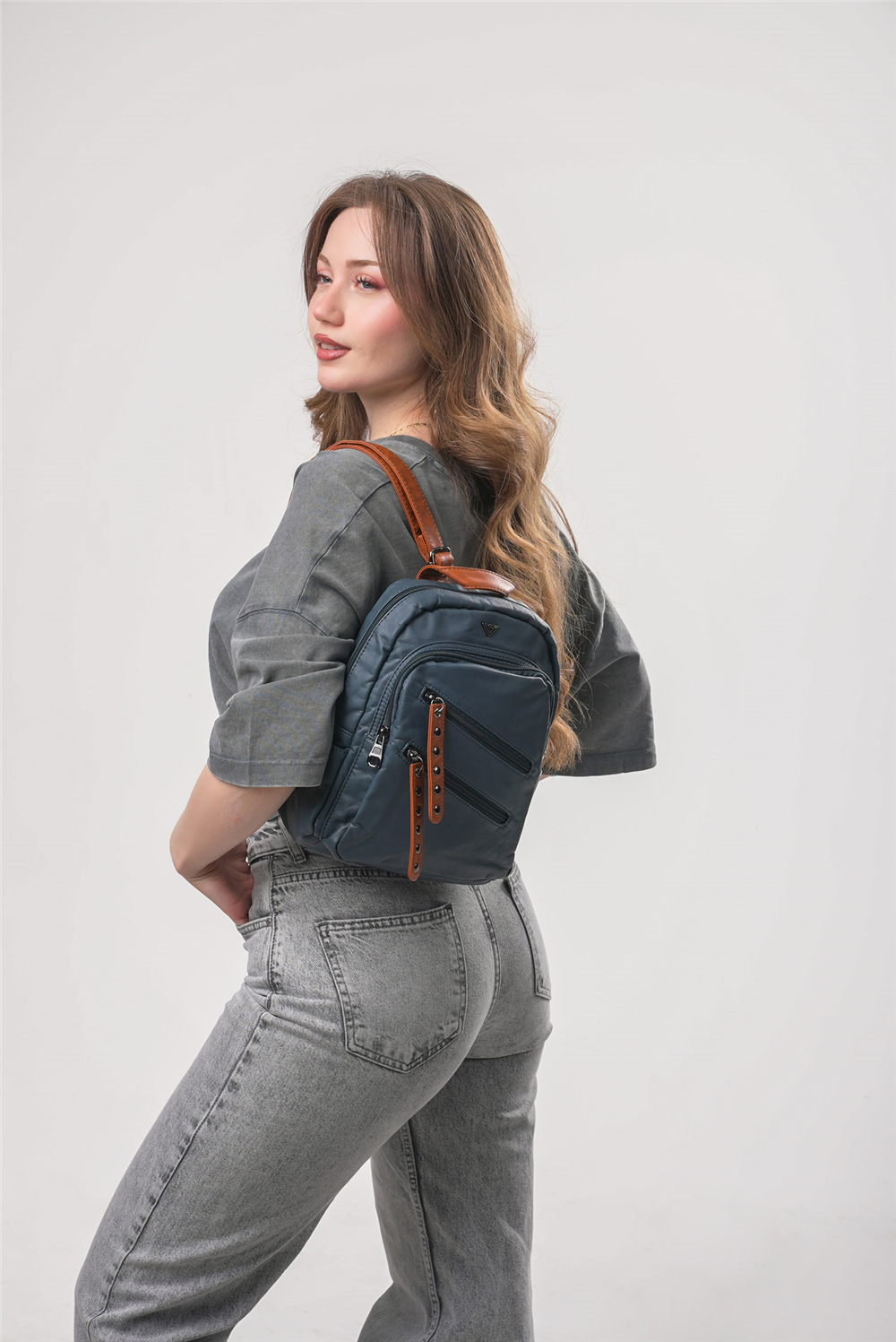 ÇÇS 18174 Kadın Sırt Çantası