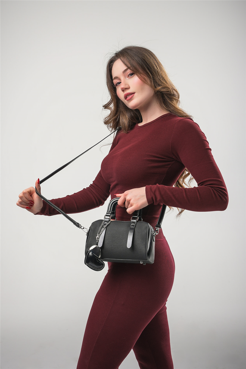 ÇÇS 18204 Kadın Çapraz Askılı Çanta