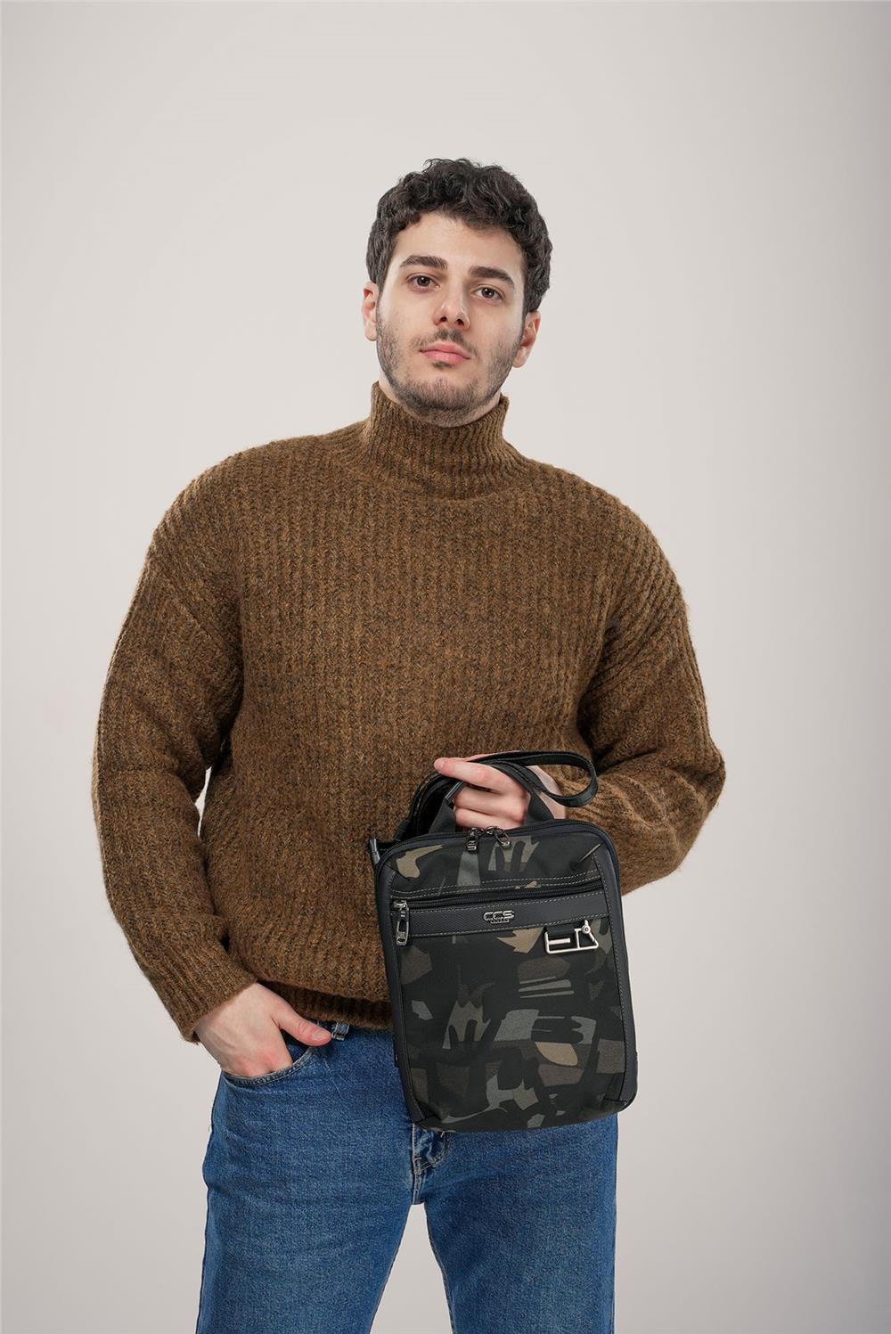 ÇÇS 31530 Askılı Çanta