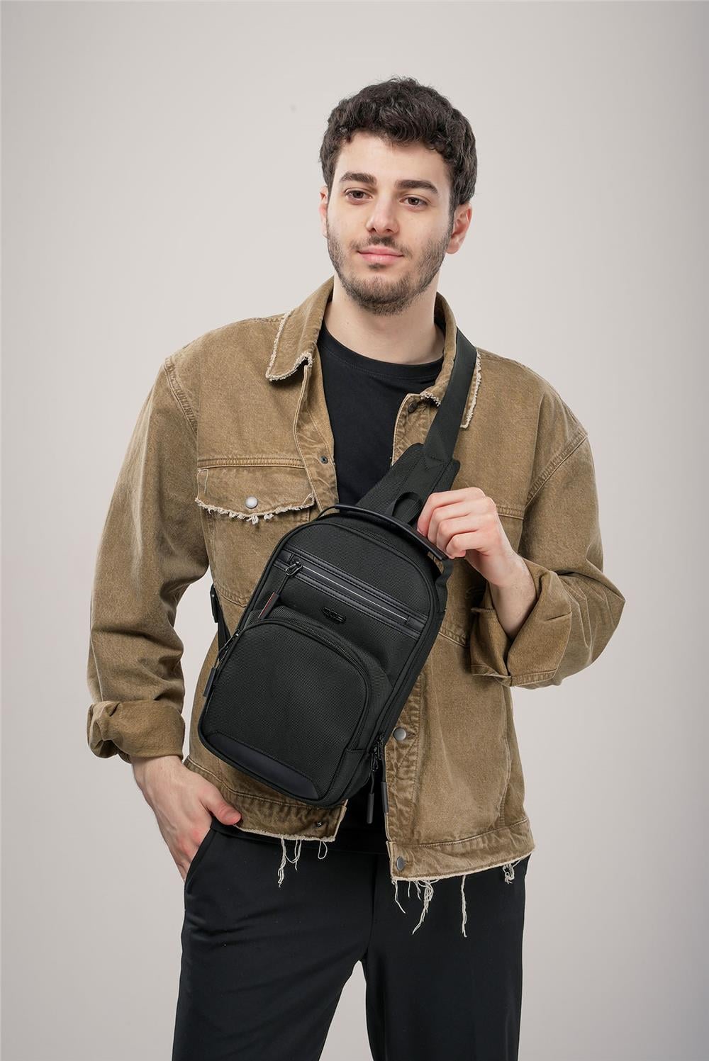 ÇÇS 31556 Tek Askılı Çapraz Çanta