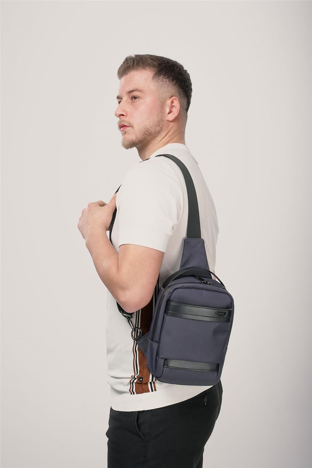 ÇÇS 31561 Tek Askılı Çapraz Çanta