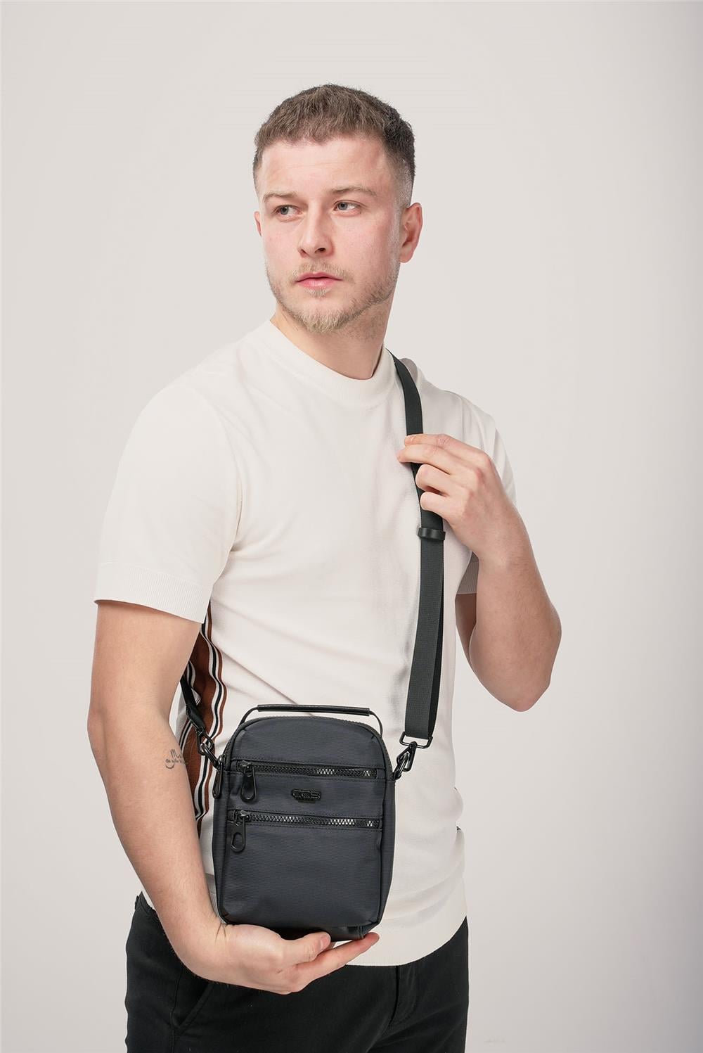 ÇÇS 31579 Askılı Çanta