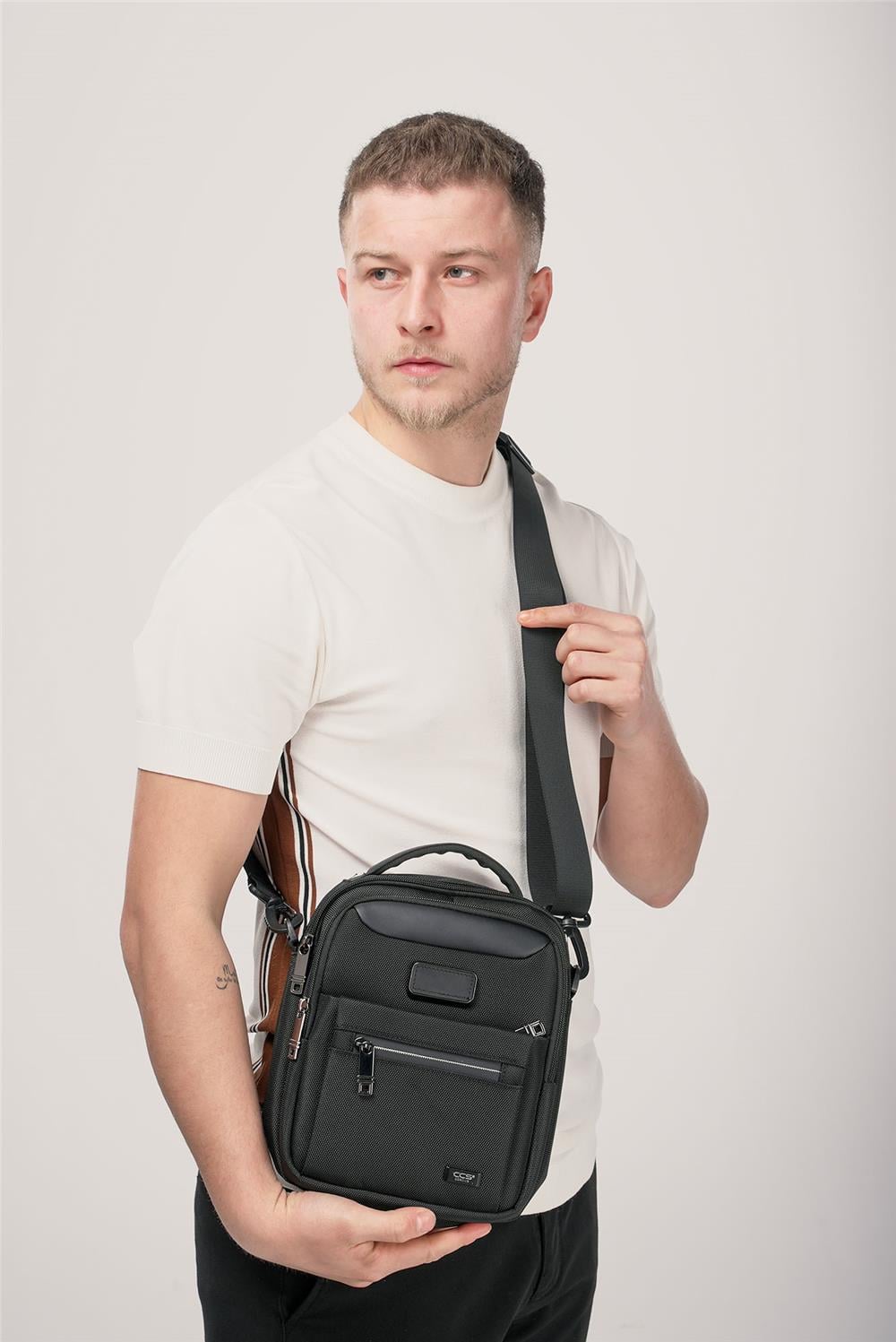 ÇÇS 31638 Askılı Çanta