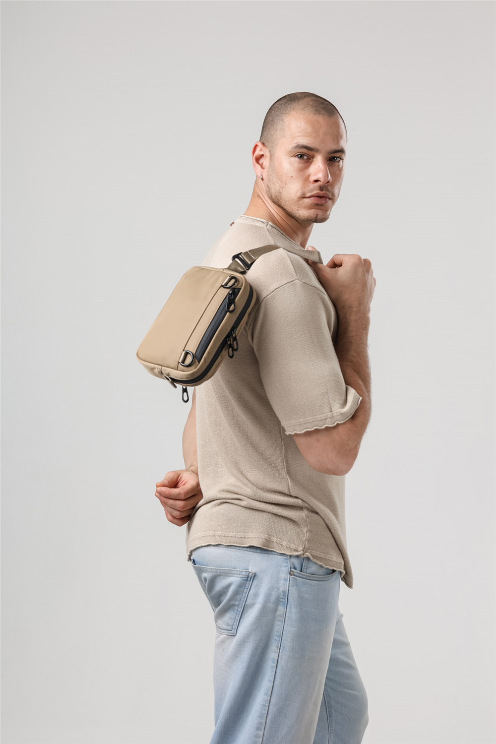 ÇÇS 31681 Askılı Çanta
