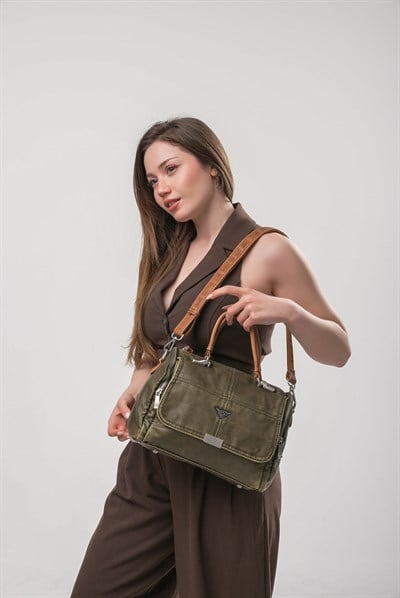 ÇÇS 18074 Kadın Çapraz Askılı Çanta