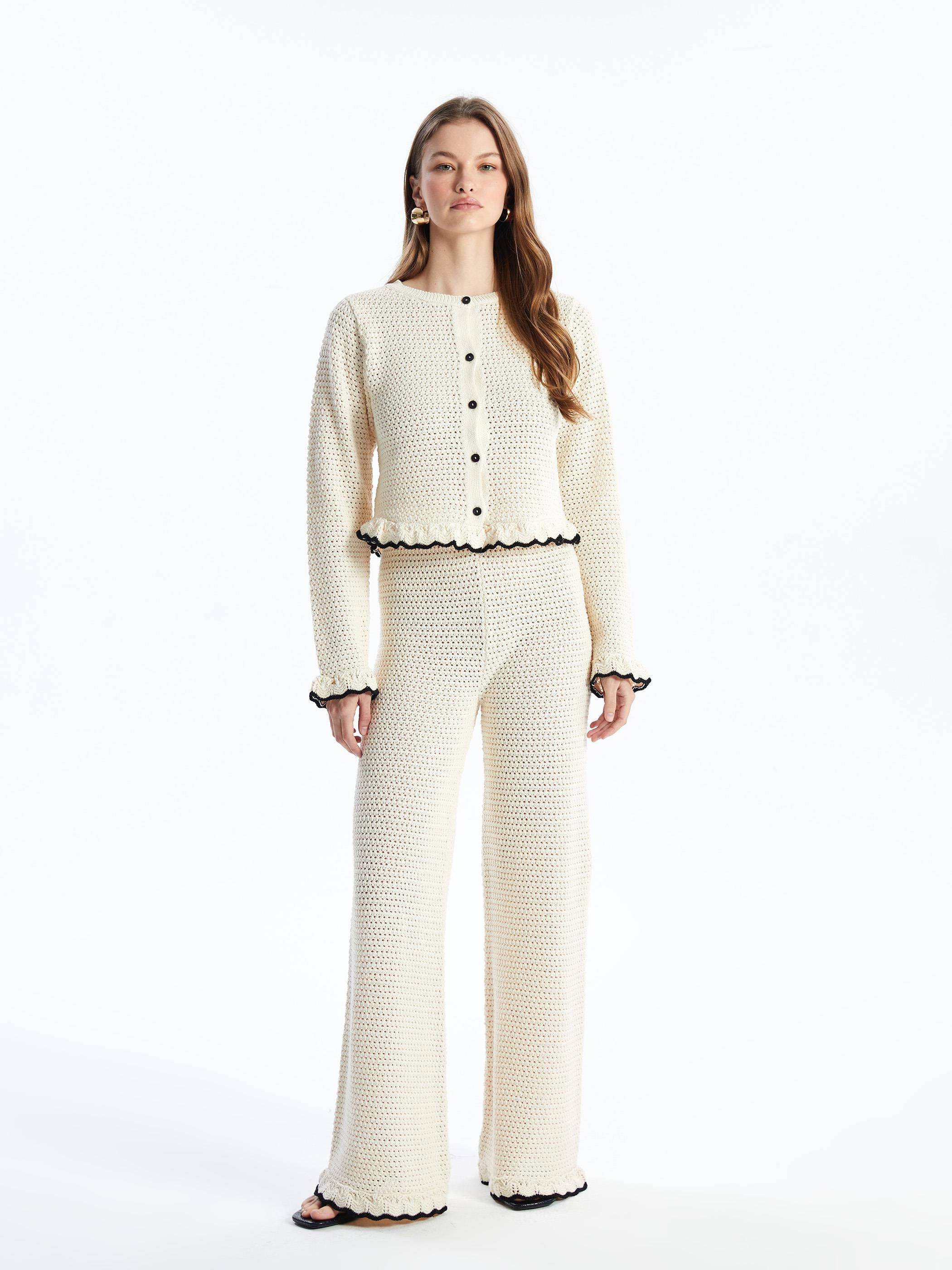 Amora - Örgü Detaylı Bol Paça Triko Pantolon - Ekru