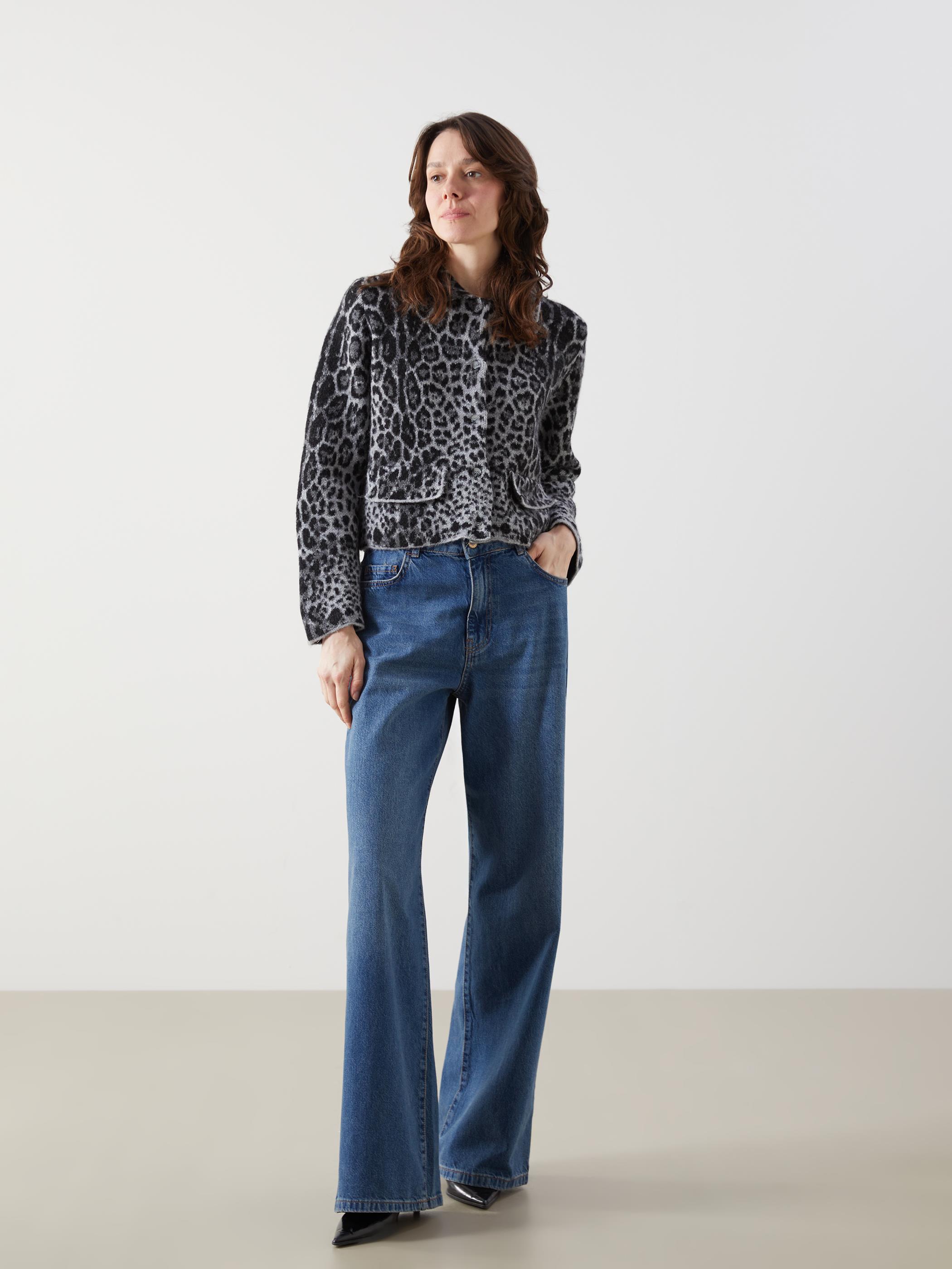 Braga - Gömlek Yaka Cep Detaylı Leopar Desen Triko Hırka - Leopar Renk