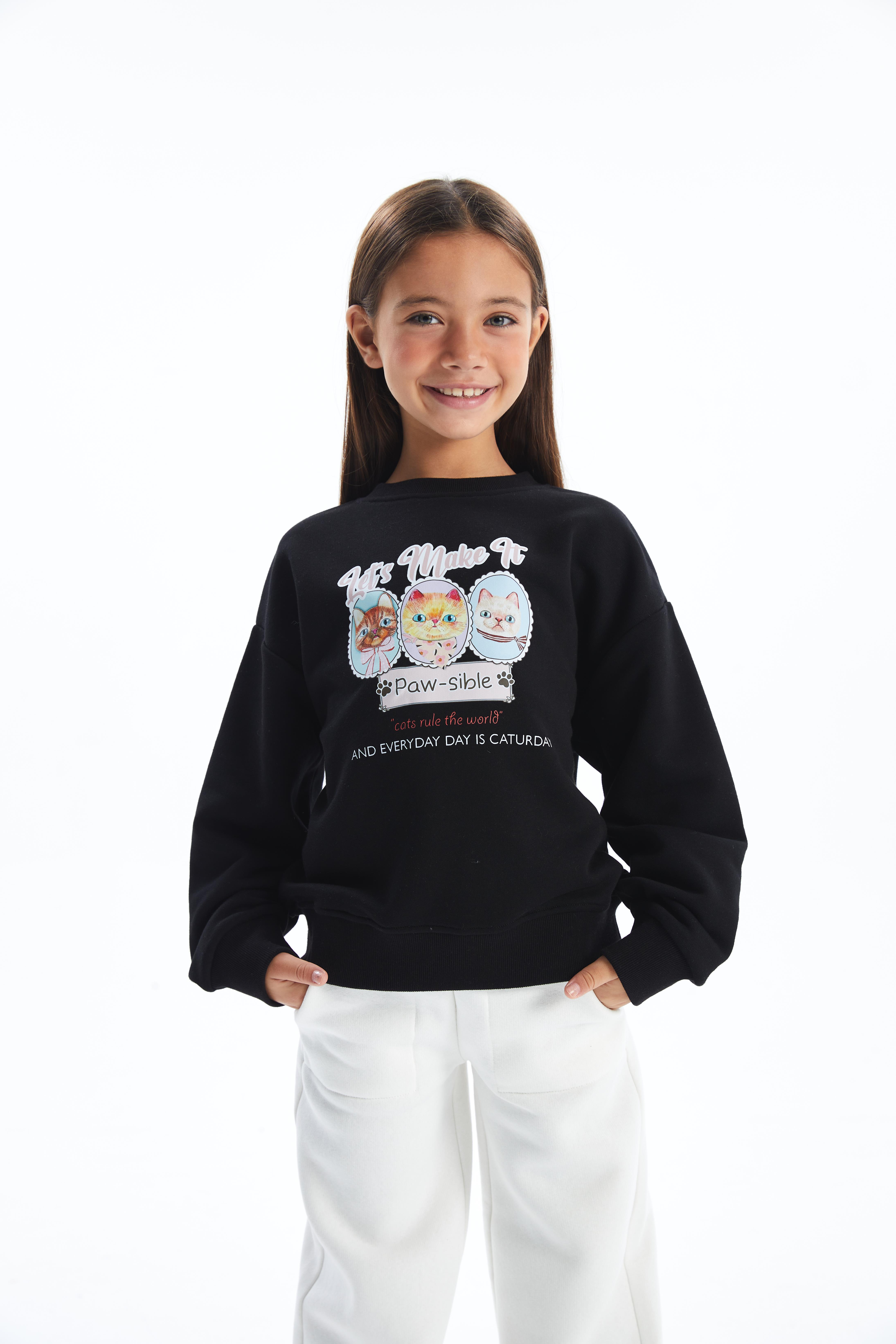 Caturday - Bisiklet Yaka Dijital Baskılı Sweatshirt - Siyah Renk