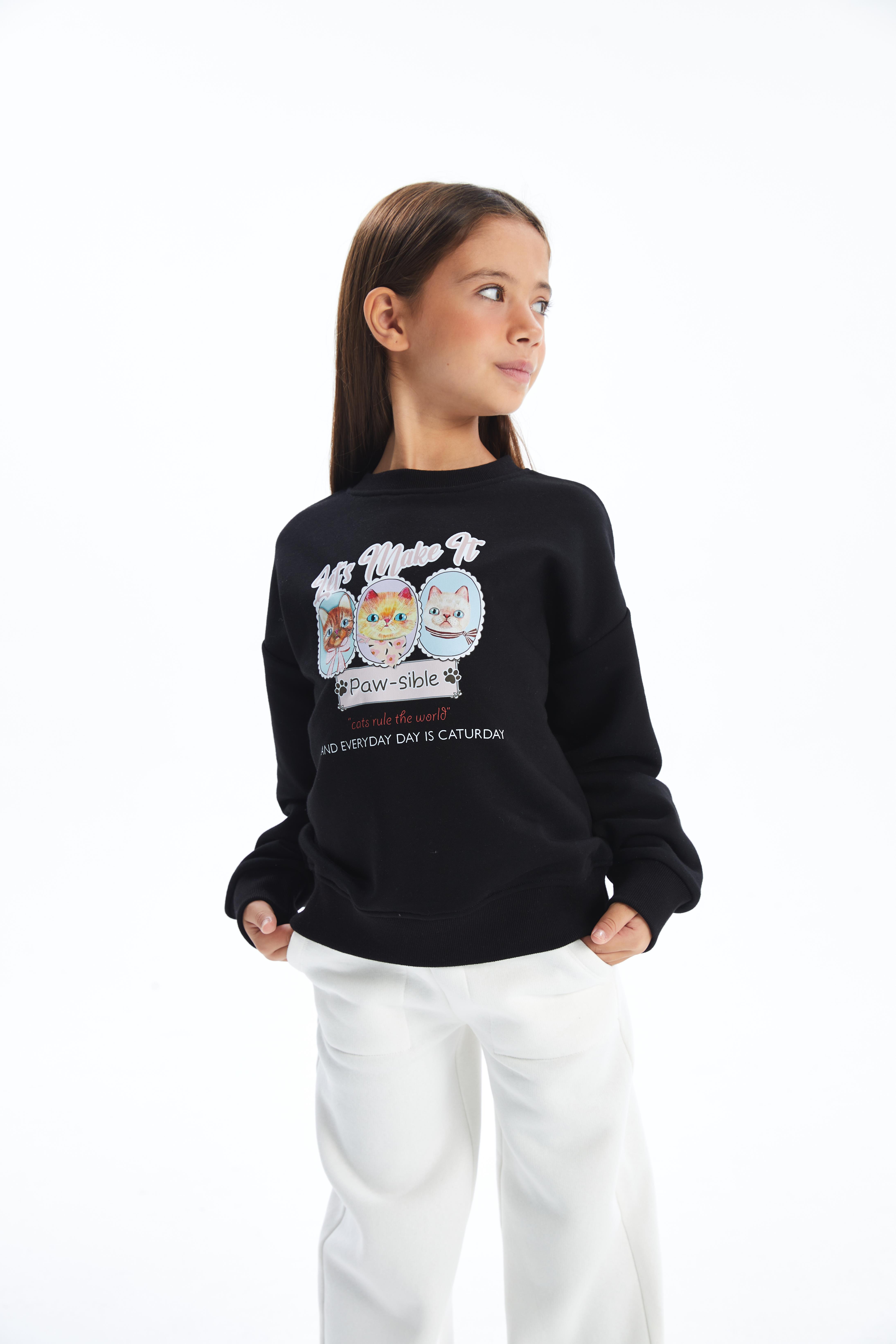 Caturday - Bisiklet Yaka Dijital Baskılı Sweatshirt - Siyah Renk