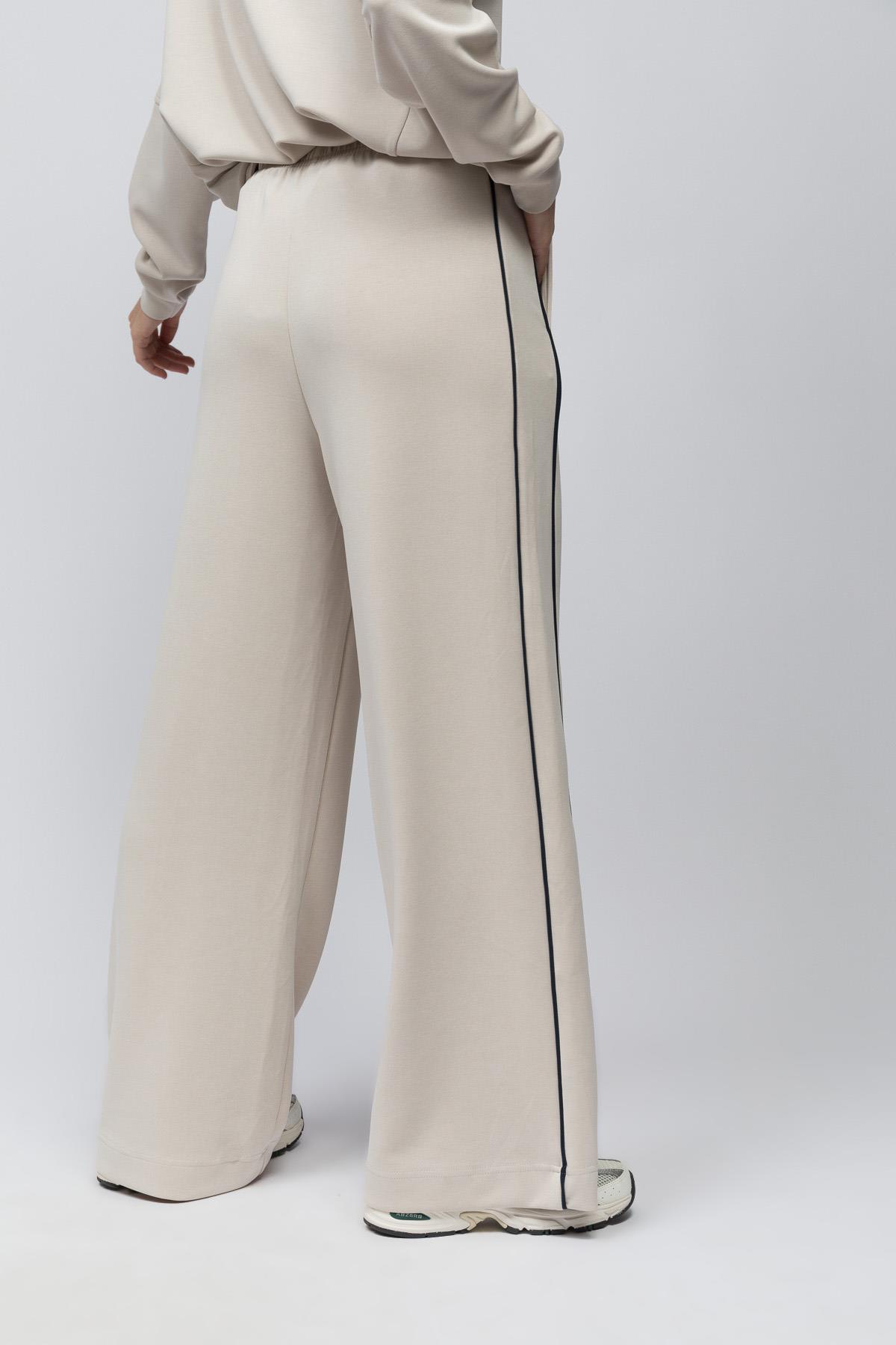 Granada - Çift Biyeli Bol Kesim Beli Lastikli Modal Pantolon - Taş Renk