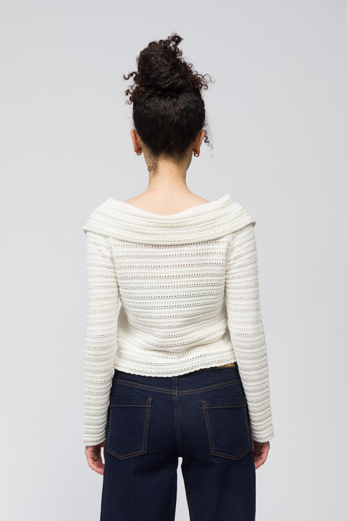 Kalmar - Omuz Açık Kayık Yaka Düğme Detaylı Triko Hırka - Ekru Renk