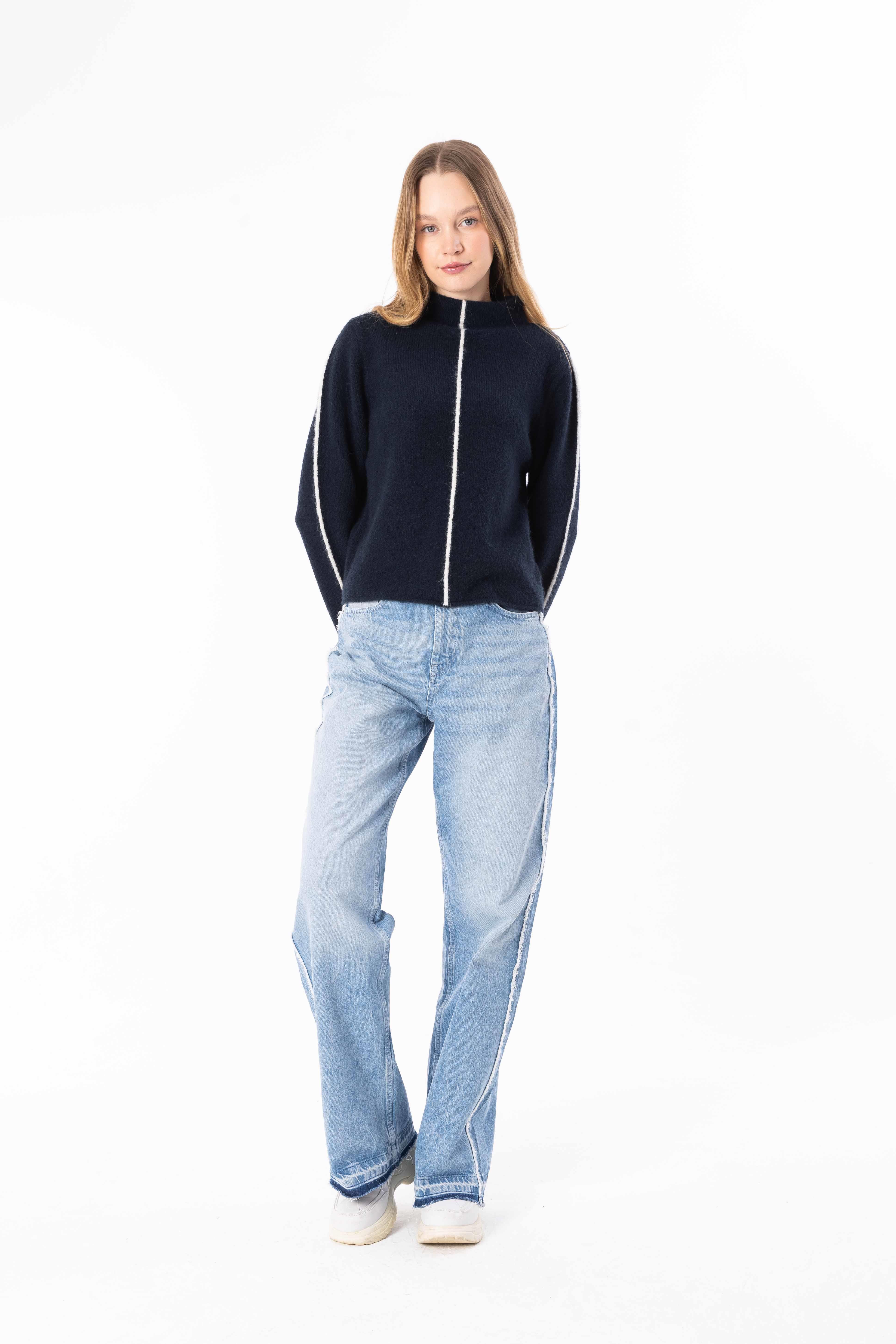 Lublin - Önü Çizgi Detaylı Basic Balıkçı Yaka Triko Kazak - Lacivert Renk