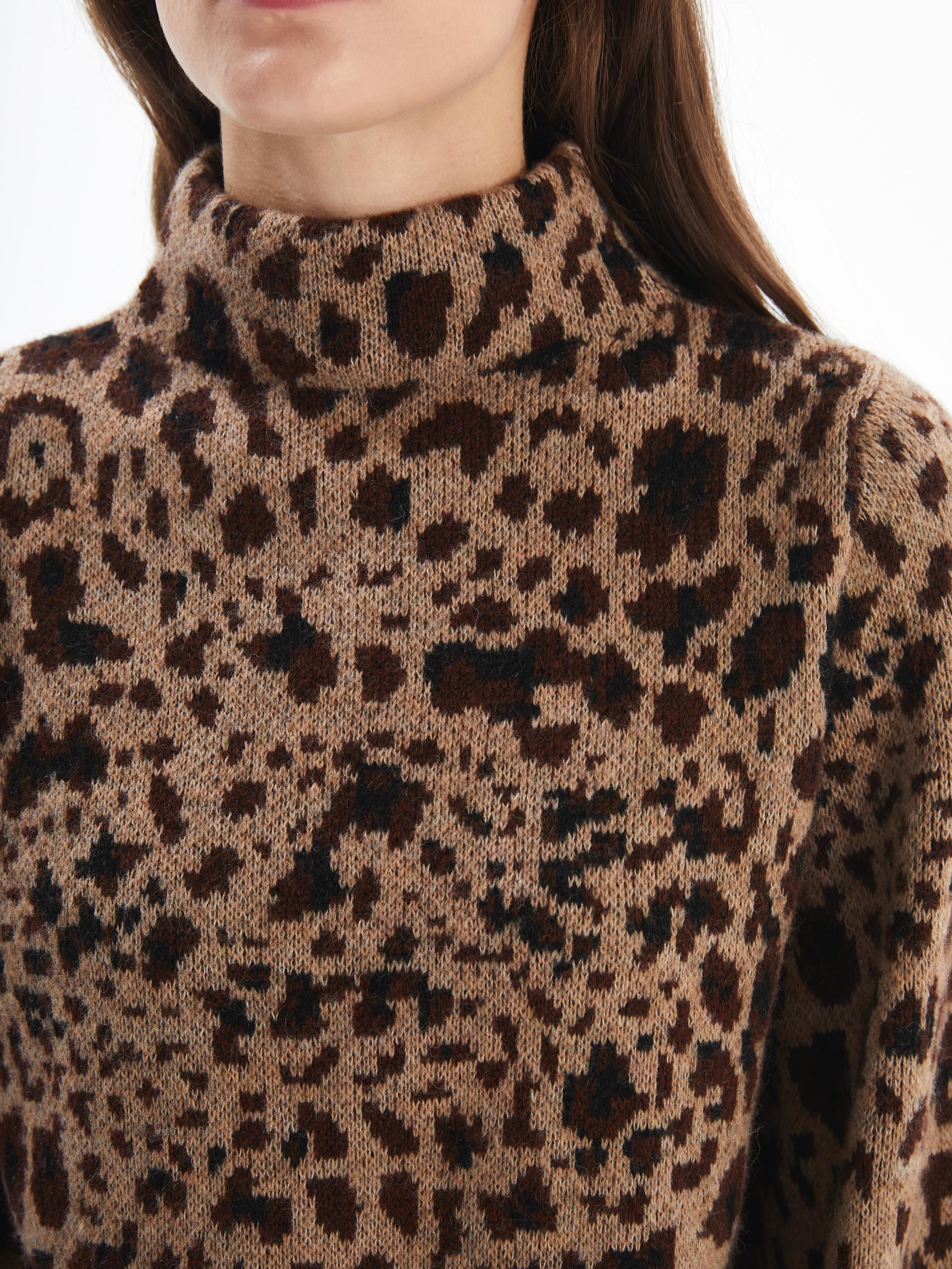 Praia - Leopar Desenli ve Boğazlı Kazak - Leopar Renk