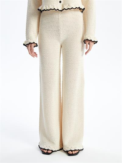 Amora - Örgü Detaylı Bol Paça Triko Pantolon - Ekru