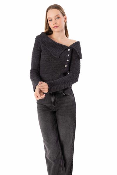 Espinho - Kayık Yaka ve Düğme Detaylı Triko Bluz - Antrasit Renk
