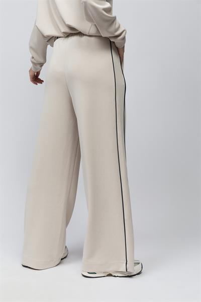 Granada - Çift Biyeli Bol Kesim Beli Lastikli Modal Pantolon - Taş Renk