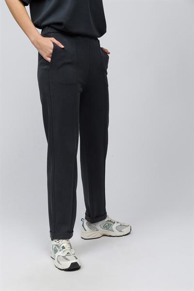 Huesca - Önü Nervür Detaylı Pike Modal Kumaş Dar Kalıp Havuç Kesim Pantolon - Antarist Renk