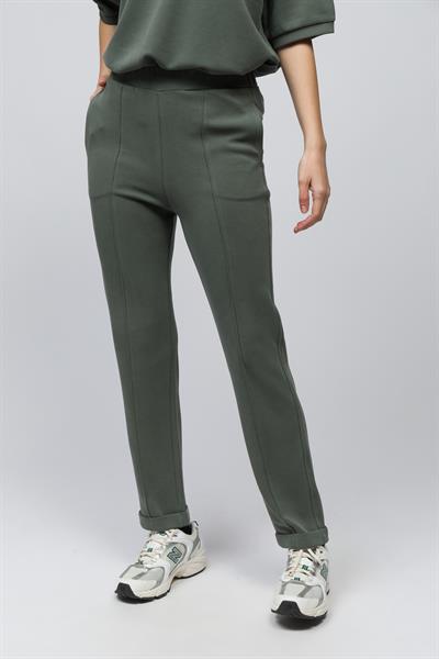 Huesca - Önü Nervür Detaylı Pike Modal Kumaş Dar Kalıp Havuç Kesim Pantolon - Yeşil Renk