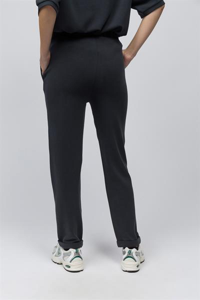 Huesca - Önü Nervür Detaylı Pike Modal Kumaş Dar Kalıp Havuç Kesim Pantolon - Antarist Renk